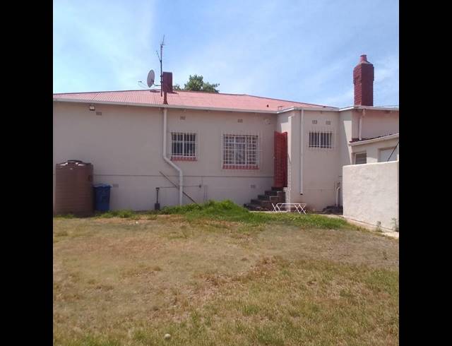 3 BEDROOM HOUSE FOR SALE IN THE HILL